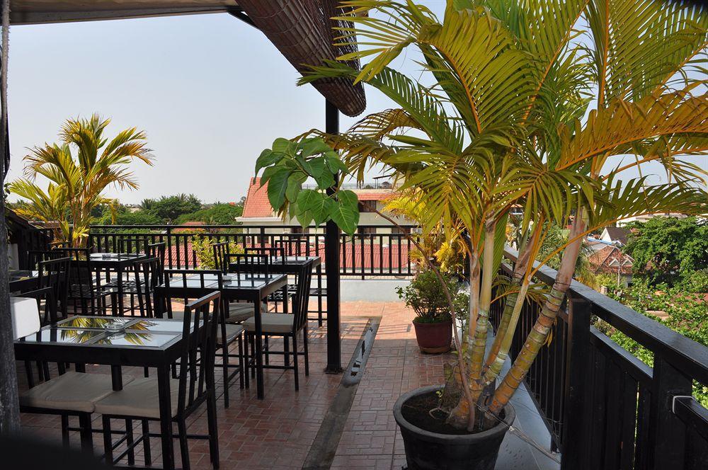 Sun Inns Hotel Siem Reap Bagian luar foto