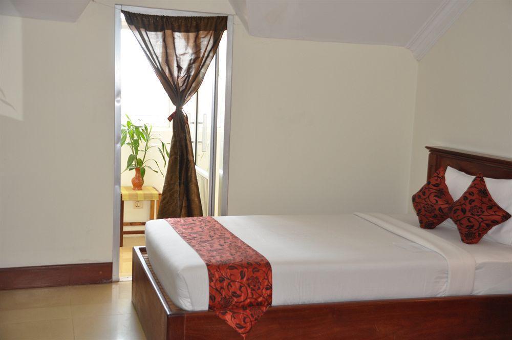 Sun Inns Hotel Siem Reap Bagian luar foto