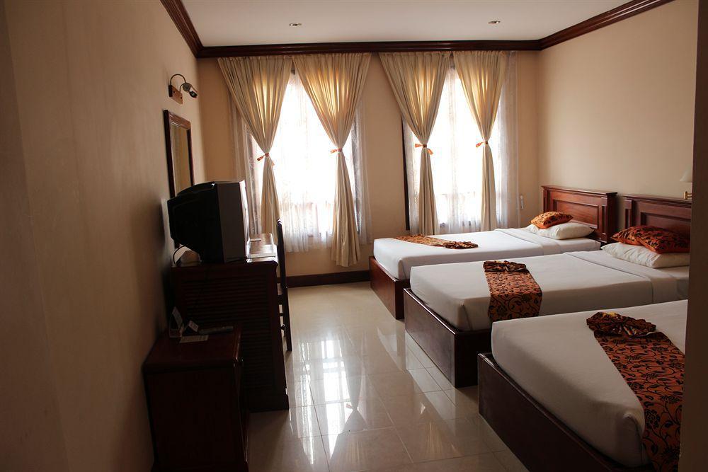 Sun Inns Hotel Siem Reap Bagian luar foto