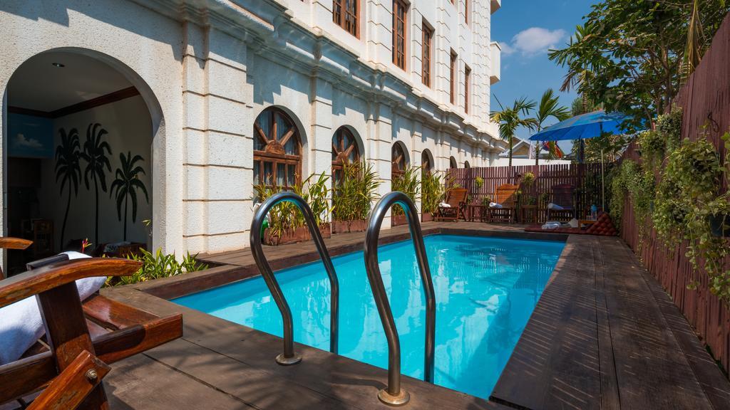Sun Inns Hotel Siem Reap Bagian luar foto
