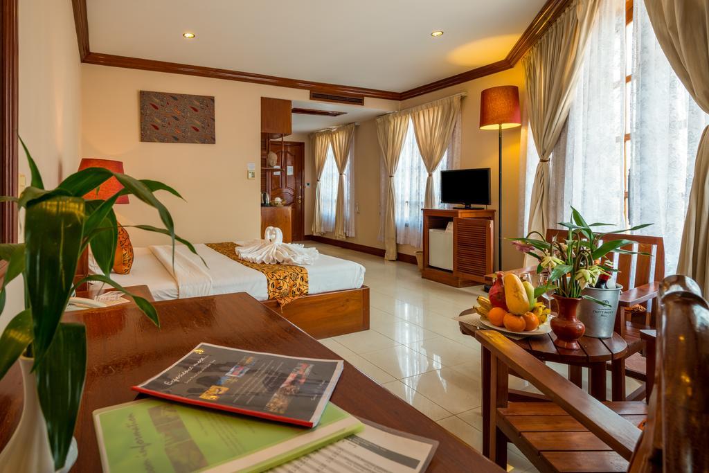 Sun Inns Hotel Siem Reap Bagian luar foto